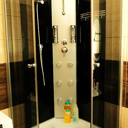 Апартаменти Cozy 5 Min Walk From Rynek Square Вроцлав