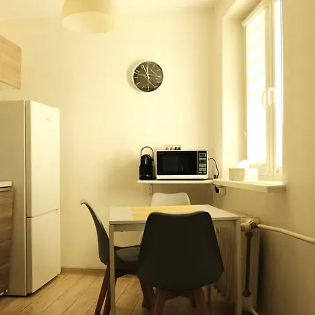 Cozy 5 Min Walk From Rynek Square Апартаменти *